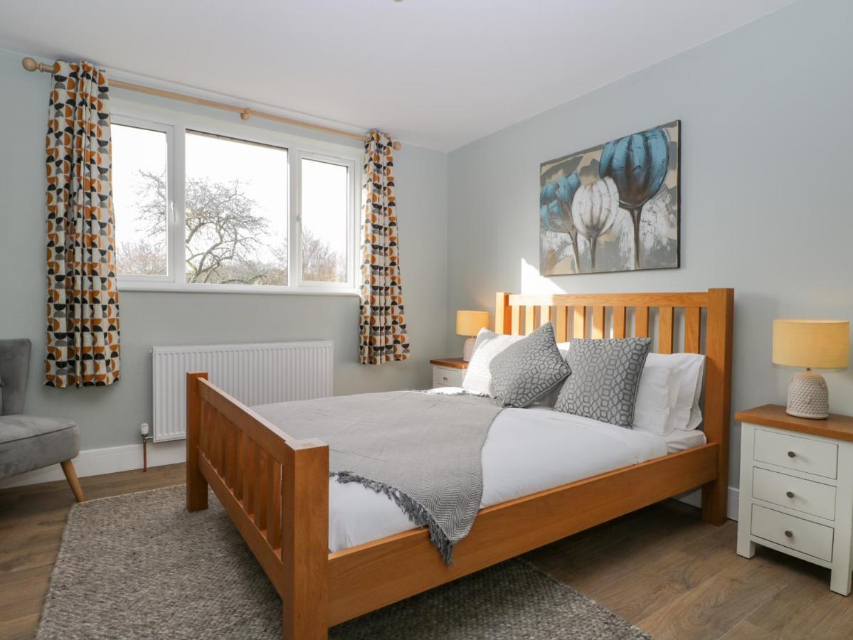 Birch House Villa Corsham Buitenkant foto